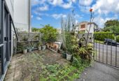 Motivated overseas vendor, 150m2 concrete structured 4 beds 2 baths home with garage, only 2-5 minutes’ walk to kindergarten, playground, bus/train station, grocery shops, LynnMall shopping centre, New Lynn Primary School, 22/6 Ambrico Place, New Lynn, Auckland