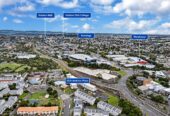 Motivated overseas vendor, 150m2 concrete structured 4 beds 2 baths home with garage, only 2-5 minutes’ walk to kindergarten, playground, bus/train station, grocery shops, LynnMall shopping centre, New Lynn Primary School, 22/6 Ambrico Place, New Lynn, Auckland