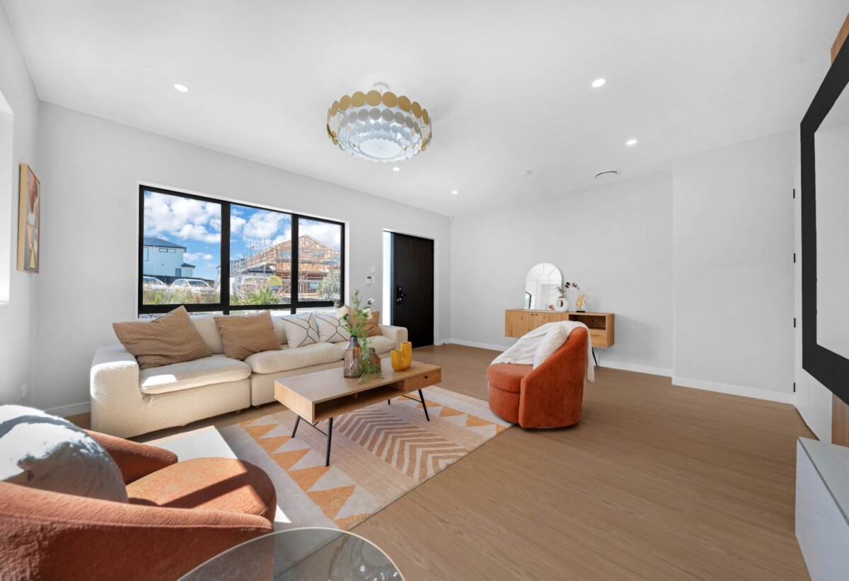 Brandnew 6 beds 5.5 baths house with 2 beds granny and garage on 396m2 section, 4 ensuites, 2 kitchens, close to schools, shops, motorway access, 6 Ivy Lane, Karaka, Auckland