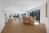 Brandnew 6 beds 5.5 baths house with 2 beds granny and garage on 396m2 section, 4 ensuites, 2 kitchens, close to schools, shops, motorway access, 6 Ivy Lane, Karaka, Auckland