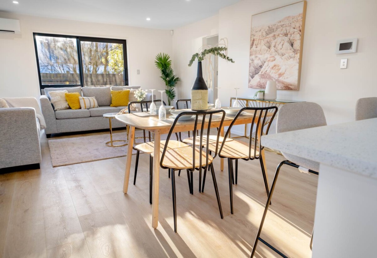 190m2 Brandnew standalone 5 beds 3.5 baths home with garage, 2 ensuites, 1 ensuite ground floor, close to schools, shopping centre, motorway access, Zoned for Kedgley Intermediate, Papatoetoe West School, and Aorere College, Lot 4/34 Ashlynne Avenue, Papatoetoe, Auckland