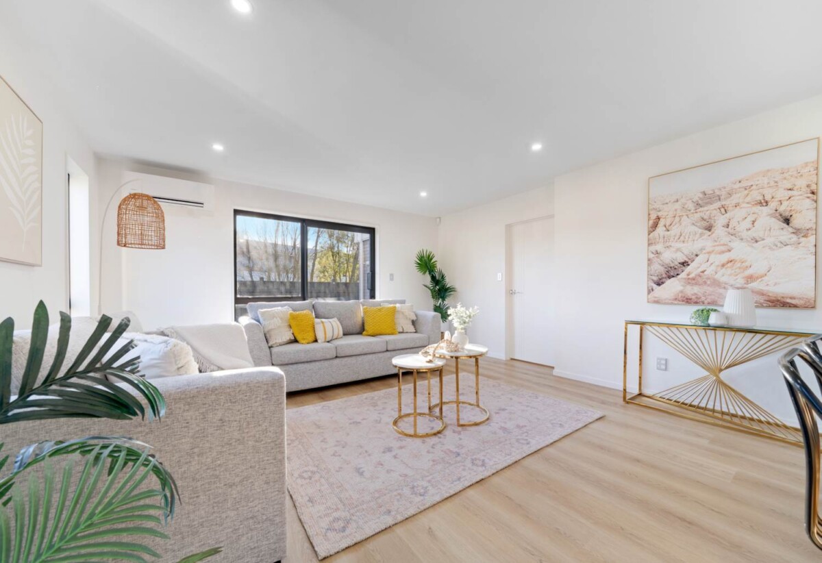 190m2 Brandnew standalone 5 beds 3.5 baths home with garage, 2 ensuites, 1 ensuite ground floor, close to schools, shopping centre, motorway access, Zoned for Kedgley Intermediate, Papatoetoe West School, and Aorere College, Lot 4/34 Ashlynne Avenue, Papatoetoe, Auckland