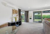 Brick and tile 4 beds 2 baths houe with double garage on 645m2 section, close to schools parks, shopping centres, zoned for Baverstock Oaks School, Mission Heights Junior College, and Ormiston Senior College, 11 Elwyn Close, Flat Bush, Auckland