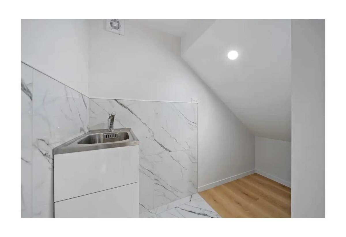 Brandnew 3 beds 2 baths home with garage on 140m2 section, close to schools, shops, beach, motorway access, 0.6 km to Mangere Bridge School, Lot 6, 25 Crawford Avenue, Mangere Bridge, Auckland