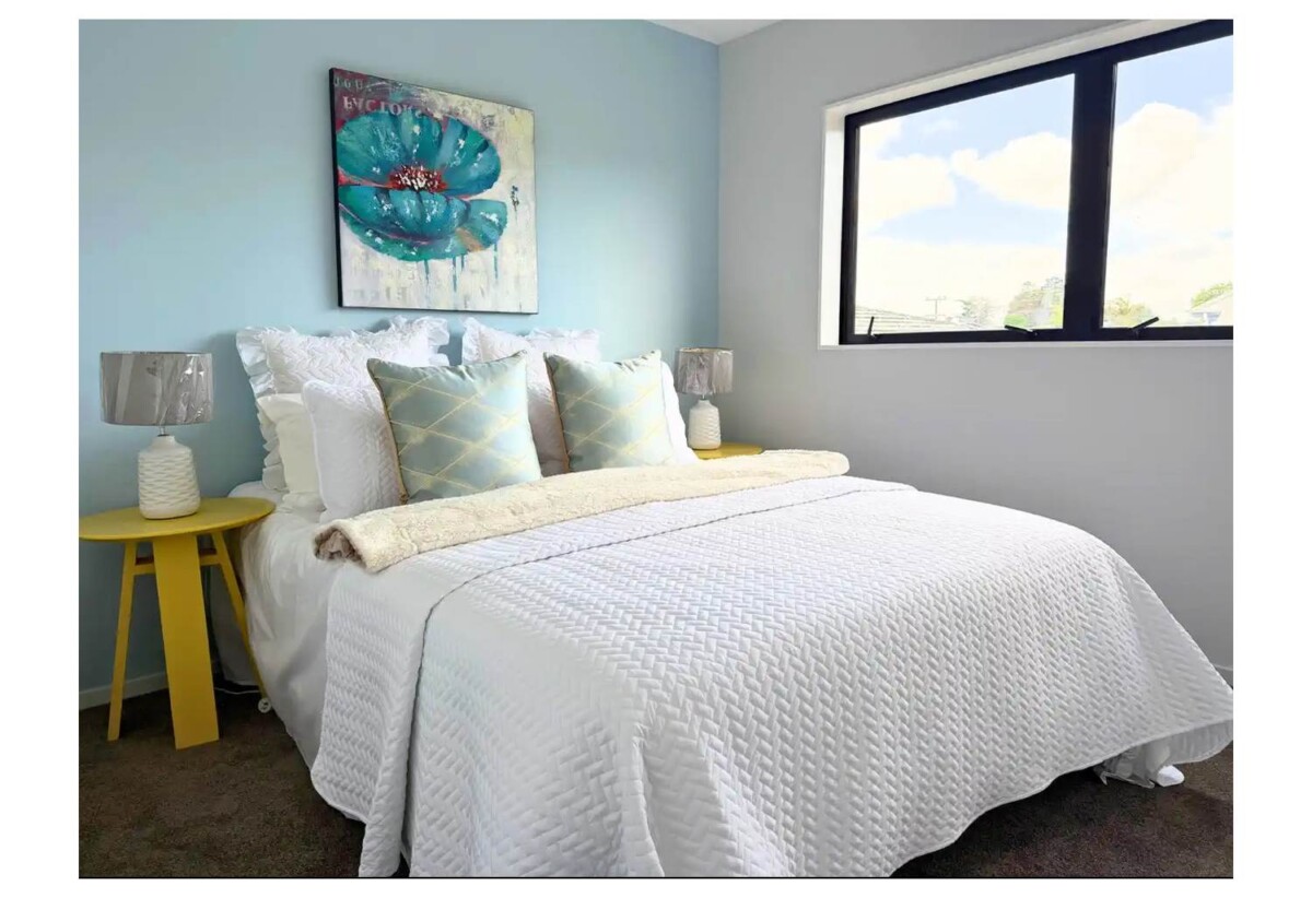 Brandnew 3 beds 2 baths home with garage on 130m2 section, close to schools, shops, beach, motorway access, 0.6 km to Mangere Bridge School, Lot 5, 25 Crawford Avenue, Mangere Bridge, Auckland