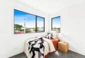 10-year master warranty, Brandnew 3 beds 2 baths home with garage, close to schools, Lincoln Shopping Centre, local shops, Pak’nSave, Woolworths, and Mitre 10. WestCity Shopping Centre and the award-winning West Wave Pool and Leisure Centre, motorway access, Lot 5/10 Powell Place, Henderson, Auckland
