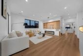 6 beds 5.5 baths house with 2 beds granny and double garage on 384m2 section, close to schools, waterfront walkaways, shops, 0.6 km to Mangapikopiko School, 66 Park Green Avenue, Karaka, Auckland