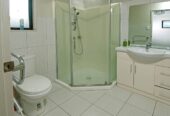 Motivated vendors, 200m2 Brick, Tile & Weatherboard 4 beds 2.5 baths house with double garage on 517m2 section, close to schools, Papakura Train Station, Papakura Village and motorway access, 24 Kereru Rise, Papakura, Auckland