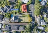 410m2 Luxury 4 beds 3 baths house on 1892m2 land across two separate titles, enjoy tennis, swimming, putting practice, or simply unwinding in complete seclusion, close to beach, school, shops, 1.1 km to Takapuna School, 286 Hurstmere Road, Takapuna, Auckland