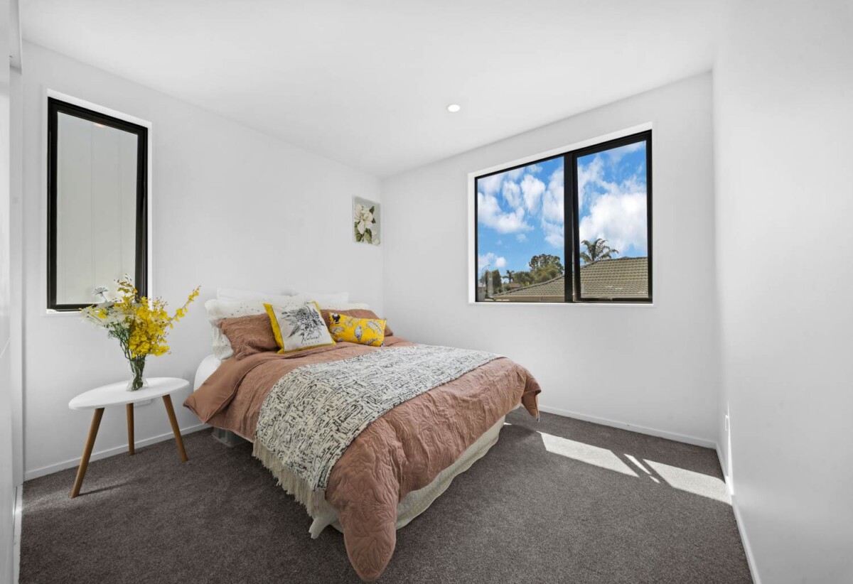 Macleans College zone, Brick and James Hardie exterior, Brandnew standalone 4 beds 3 baths home with garage, 2 ensuites, Underfloor heating in upstairs rooms, 3 heat pumps, 0.5 km to Bucklands Beach Intermediate, 0.6 km to Pigeon Mountain School, 0.7 km to Macleans College, Lots 1-4/3 Jillteresa Crescent, Half Moon Bay, Auckland