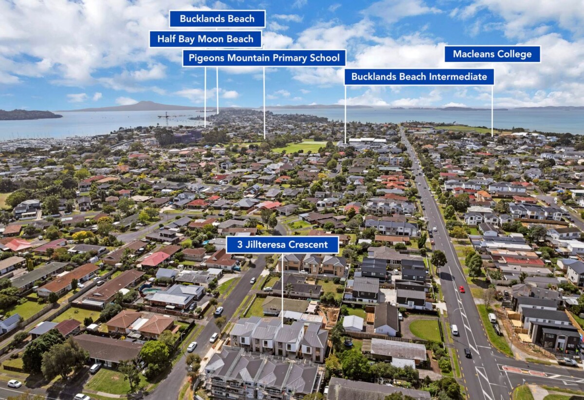 Macleans College zone, Brick and James Hardie exterior, Brandnew standalone 4 beds 3 baths home with garage, 2 ensuites, Underfloor heating in upstairs rooms, 3 heat pumps, 0.5 km to Bucklands Beach Intermediate, 0.6 km to Pigeon Mountain School, 0.7 km to Macleans College, Lots 1-4/3 Jillteresa Crescent, Half Moon Bay, Auckland