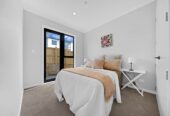 Ormiston school zone, 7 beds 5.5 baths house with 2 beds granny, double garage and workshop on 358m2 section, close to schools, parks, shopping centres, 76 Koromeke Street, Flat Bush, Auckland
