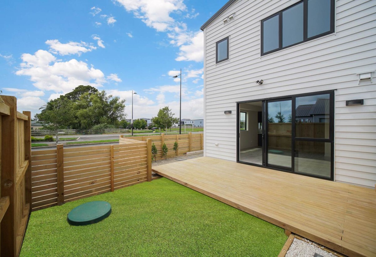 148m2 Brandnew freehold 4 beds 3 baths home with 2 car parks on 282m2 section, 1 bed ensuite ground floor, reserves, walkways, and local amenities right on your doorstep, easy motorway access, 2 Kaapehu Street, Karaka, Auckland