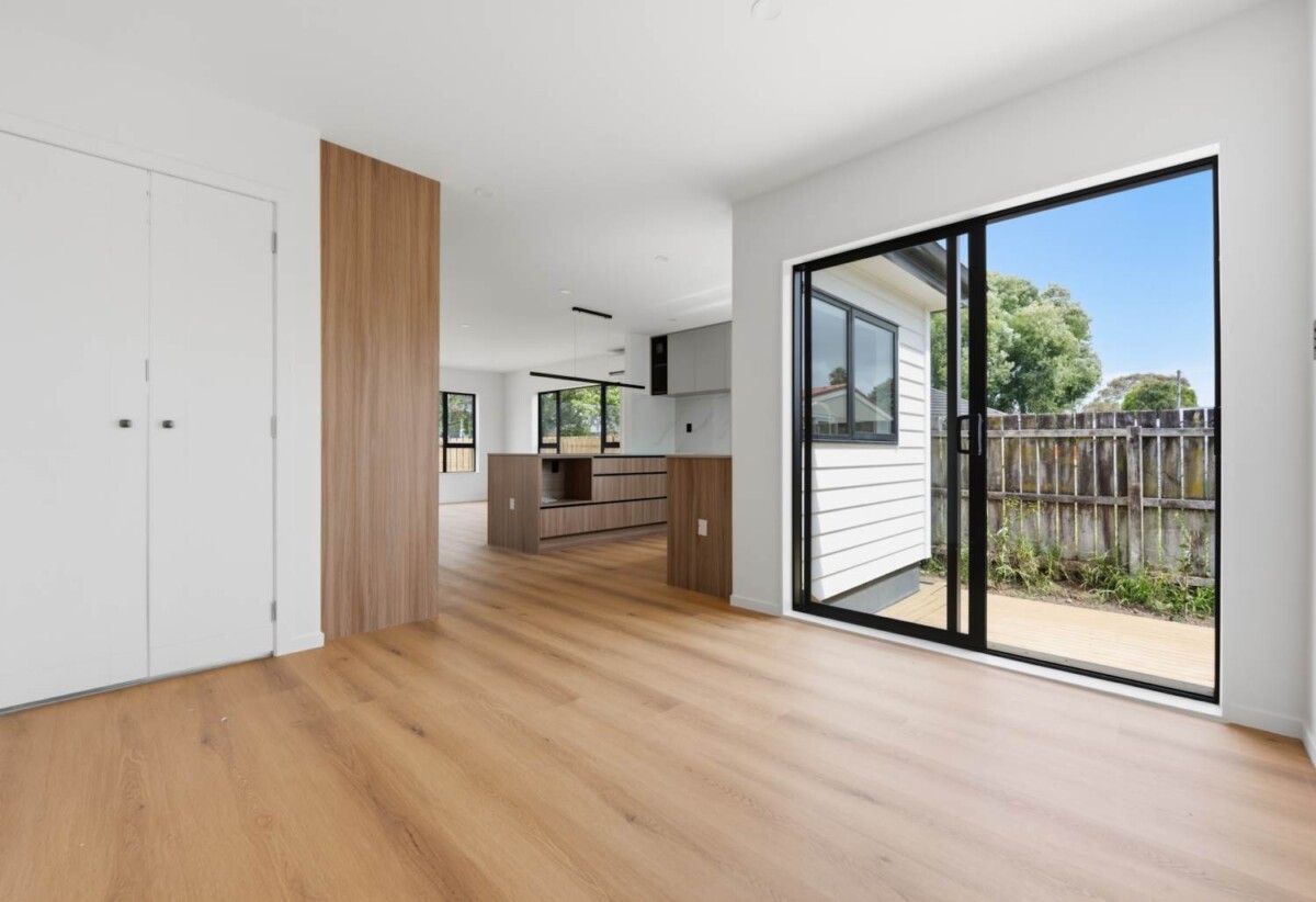 Affordable Standalone New 4 beds 3 baths home with garage, close to schools, shopping centre, waterfront park, motorway access, 0.6 km to Panama Road School, Lot 3/75 Jolson Road, Mt Wellington, Auckland