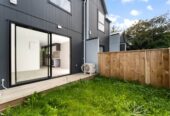 URGENT SALE – Must Be Sold, move-in ready, Brandnew 3 beds 2 bath house with garage, close to schools, Sunnyvale Train Station, public transport and easy motorway access, 0.5 km to Sunnyvale School, 3/11 Seymour Road, Sunnyvale, Auckland