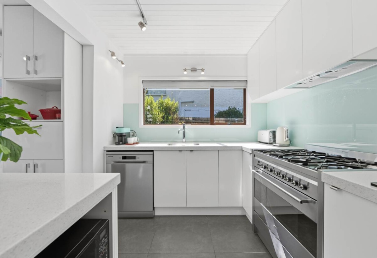 Macleans College zone, 4 beds 3 baths house with double garage and private swimming pool, close to schools, beach parks, golf club, 1.3 km to Macleans College and Bucklands Beach Intermediate, 22A Eastern Beach Road, Eastern Beach, Auckland
