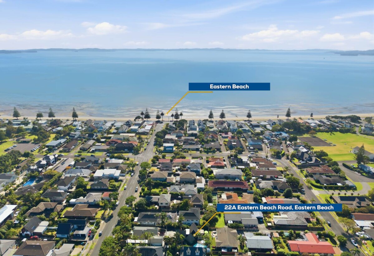 Macleans College zone, 4 beds 3 baths house with double garage and private swimming pool, close to schools, beach parks, golf club, 1.3 km to Macleans College and Bucklands Beach Intermediate, 22A Eastern Beach Road, Eastern Beach, Auckland