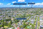 Rangitoto College zone, 5 beds 3 baths house with sea views, double garage on 562m2 section, close to schools, shops, beach, 0.2 km to Browns Bay School, 15a Korotaha Terrace, Rothesay Bay, Auckland