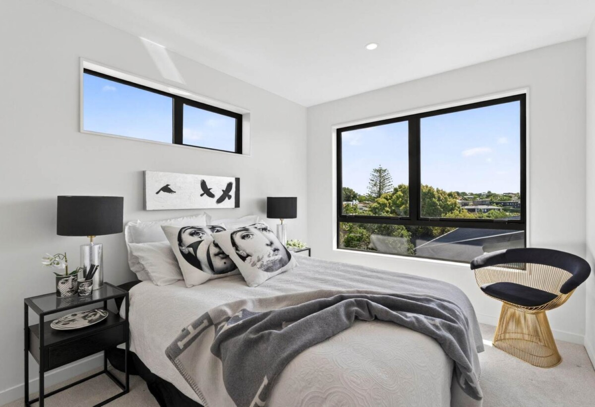 Master Build Guarantee, Brandnew 4 beds 3.5 baths home with garage, Air conditioning installed in every bedroom , close to schools, shopping centre, beach, 0.8 km to Orakei School, 40B Kupe Street, Orakei, Auckland