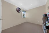 Brick and tile 4 beds 2 baths house with double garage on 469m2 section, Walking distance to Hunters Plaza, l, close to schools, mtorway access, zoned for Papatoetoe High School, Papatoetoe Intermediate, and Papatoetoe West School, 204A Shirley Road, Papatoetoe, Auckland
