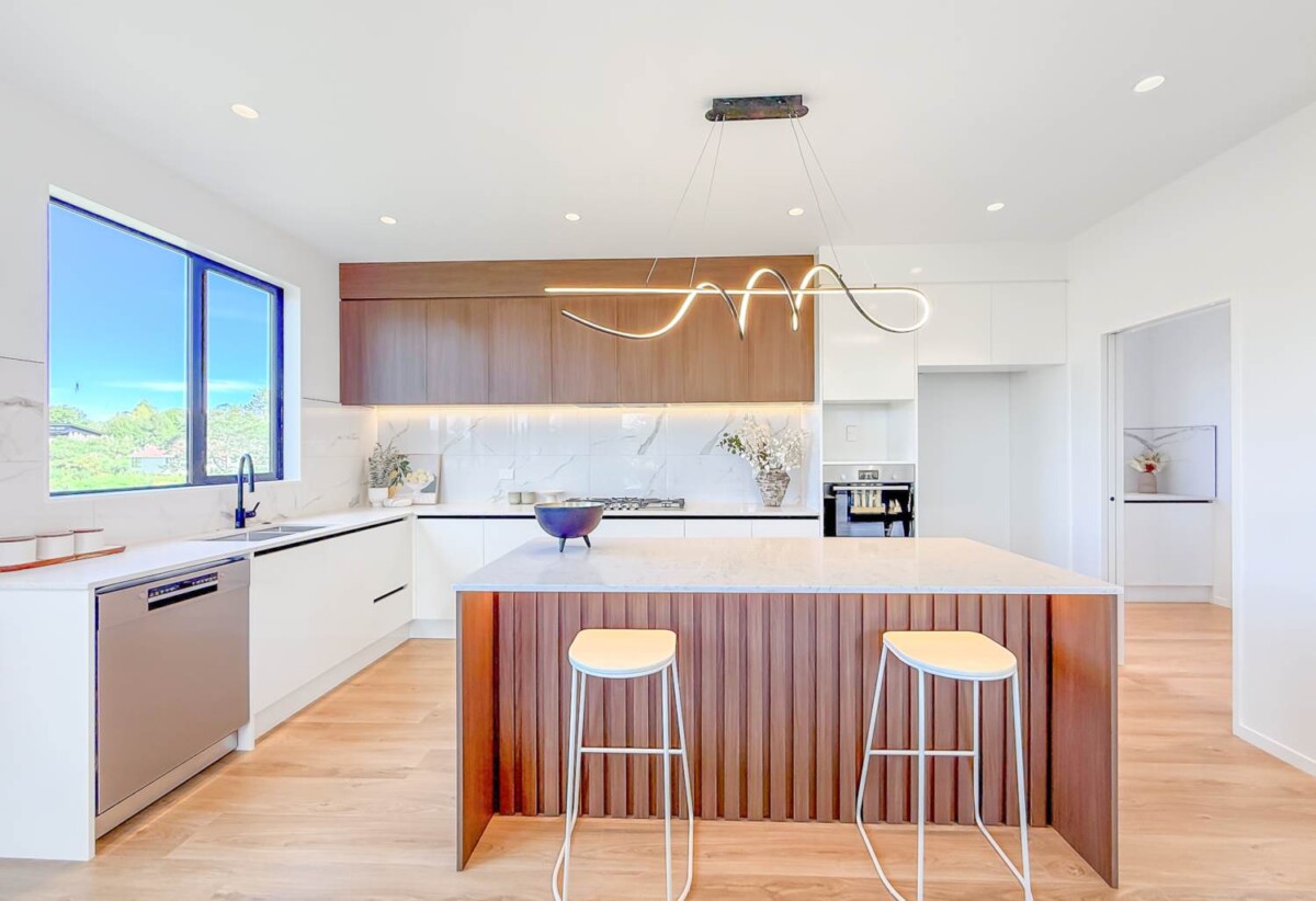 260m² Brandnew 5 beds 3.5 baths house with double garage on 448m2 section and views, Dual Kitchens, Close to schools, parks/coastal walks, shops, 8 Mara Waina Place, Swanson, Auckland