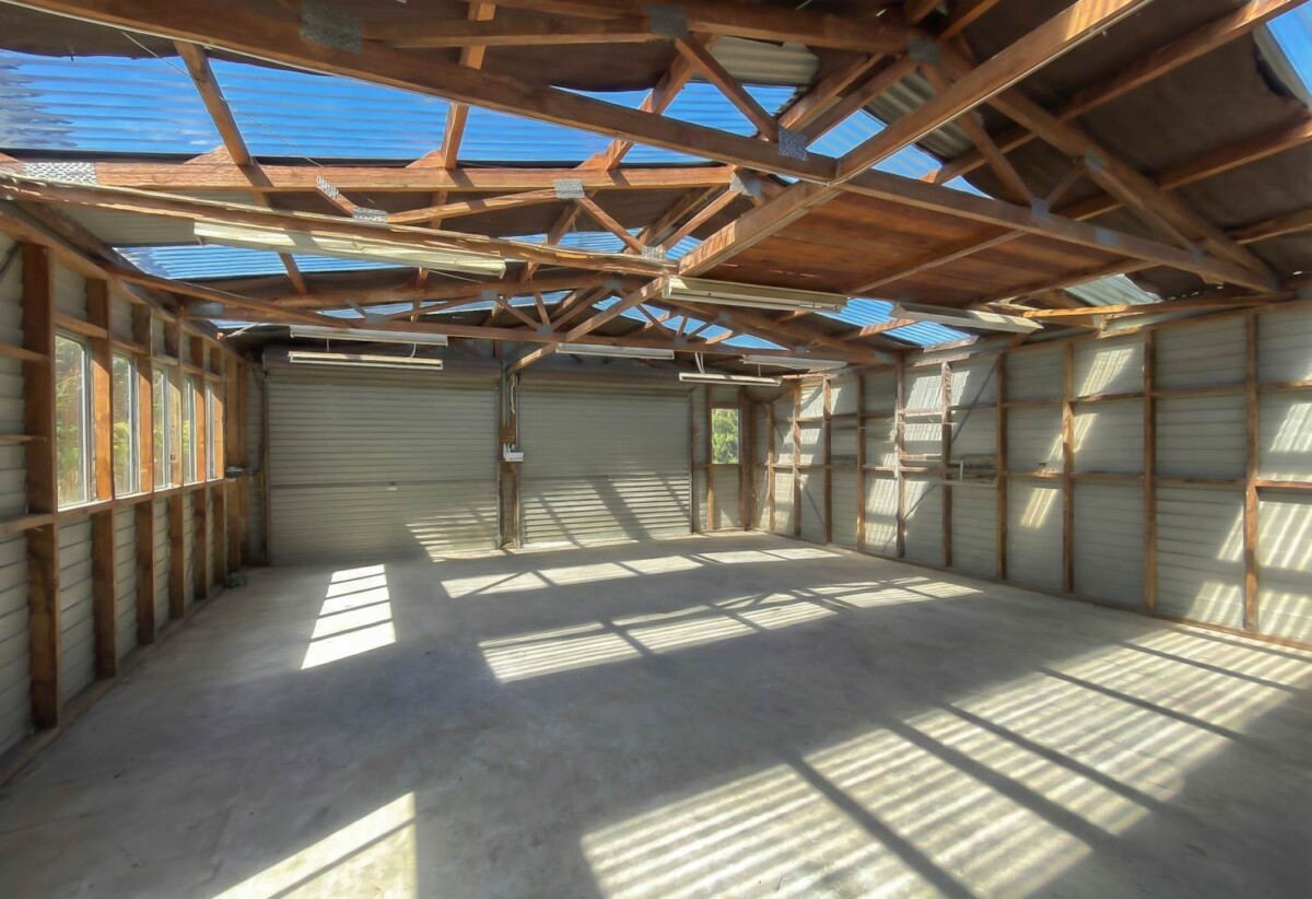 3 beds house on 811m2 section, Huge approx. 60 sqm garage, formerly used for auto services, Approx. 200+ metres to motorway access, Walk across the road to Royal Heights Shopping Centre, supermarket, and local shops, Massey High School zone, 62 Widmore Drive, Massey, Auckland