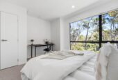 Stamford 10-Year Warranty (approx. 5.5 years remaining), 3 beds + study 2 baths home with car park, Approx. 350m (about 1 min drive) to motorway on-ramp, close to Albany Mall, parks, and key amenities, Zoned for Upper Harbour Primary, Albany Junior & Senior High, 26/9 Schnapper Rock Road, Greenhithe, Auckland