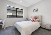 3 beds 2 baths house with garage on 320m2 section, close to schools, shops, seaside reserve, 1.3 km to Gulf Harbour School, 15 Whakairo Crescent, Gulf Harbour, Auckland