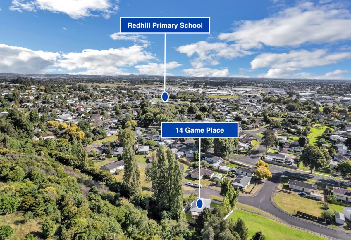 Owner cashing out, CV 700,000, Affordable, Renovated & Forest-Front 3 beds 2 baths house with 2 study rooms + 1 huge downstairs room on 573m2 section, playgrounds nearby, 0.4 km to Redhill School, 14 Game Place, Papakura, Auckland