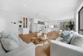 Ormiston school zone, 6 beds 4.5 baths house with garage and 2 beds granny, close to schools, shopping centres, 11 Cyperus Street, Flat Bush, Auckland
