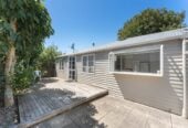3 beds 2 baths home with carport, close to schools, Royal Oak Shopping Centre, 0.4 km to Royal Oak School, 1/93 Pah Road, Epsom, Auckland