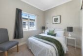 3 beds 2 baths home with carport, close to schools, Royal Oak Shopping Centre, 0.4 km to Royal Oak School, 1/93 Pah Road, Epsom, Auckland