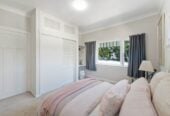 3 beds 2 baths home with carport, close to schools, Royal Oak Shopping Centre, 0.4 km to Royal Oak School, 1/93 Pah Road, Epsom, Auckland