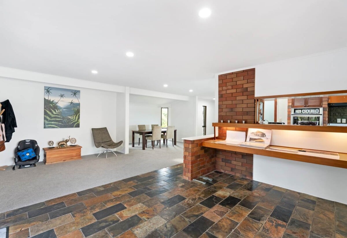 Prime Waterfront 4 beds 3 baths Sanctuary on 1800m² Land with private swimming pool, enjoys uninterrupted sea views and direct access to the renowned Rotary Walkway reserve, close to and zoned for Sunnyhills School, Farm Cove Intermediate and Pakuranga College, 19 Sanctuary Point, Sunnyhills, Auckland