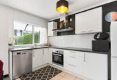 For rent, 1 bedroom fully furnished (Can be unfurnished) unit with car park, Pets negotiable. Suit up to two people, available now, 2/14 Argyle Street, Herne Bay, Auckland