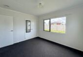 3 beds house with garage on 416m2 section, walks to Randwick Park School and Alfriston College, close to shops, Auckland Botanic Gardens, motorway access, 3A Nerissa Place, Randwick Park, Auckland