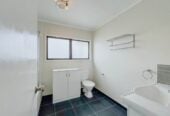 3 beds house with garage on 416m2 section, walks to Randwick Park School and Alfriston College, close to shops, Auckland Botanic Gardens, motorway access, 3A Nerissa Place, Randwick Park, Auckland