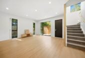 Standalone 4 beds 4.5 baths house with garage, 4 ensuites, 1 ensuite with private entry—ground floor, close to schools, shops, supermarkets, motorway access, 0.7 km to Lincoln Heights School, 30D Lowtherhurst Road, Massey, Auckland