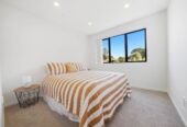 Standalone 4 beds 4.5 baths house with garage, 4 ensuites, 1 ensuite with private entry—ground floor, close to schools, shops, supermarkets, motorway access, 0.7 km to Lincoln Heights School, 30D Lowtherhurst Road, Massey, Auckland