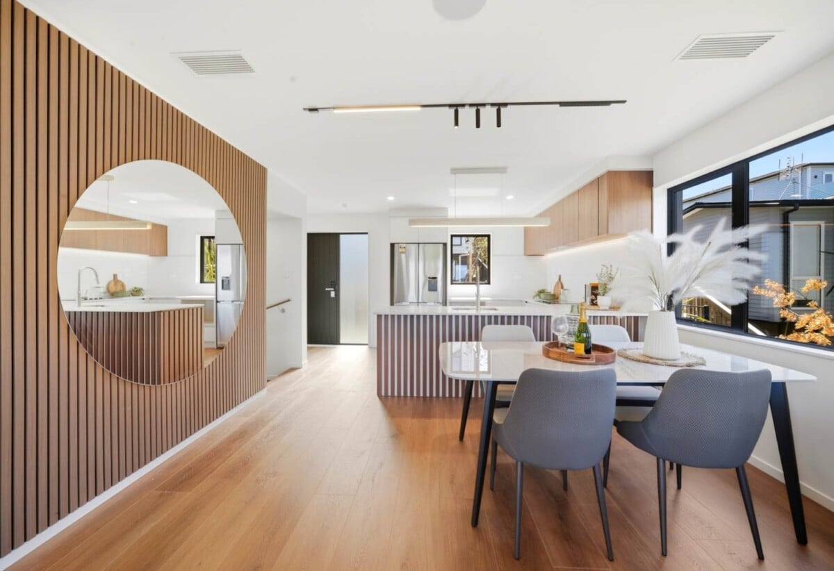 Seaside and Brandnew 4 beds 3.5 baths home with grange and 1 bed granny ground floor, close to schools, shops, motorway access, 0.9 km to Scott Point School, 39 Scott Road, Hobsonville, Auckland