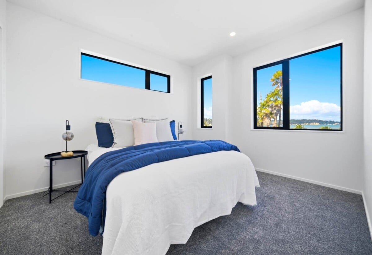 Seaside and Brandnew 4 beds 3.5 baths home with grange and 1 bed granny ground floor, close to schools, shops, motorway access, 0.9 km to Scott Point School, 39 Scott Road, Hobsonville, Auckland