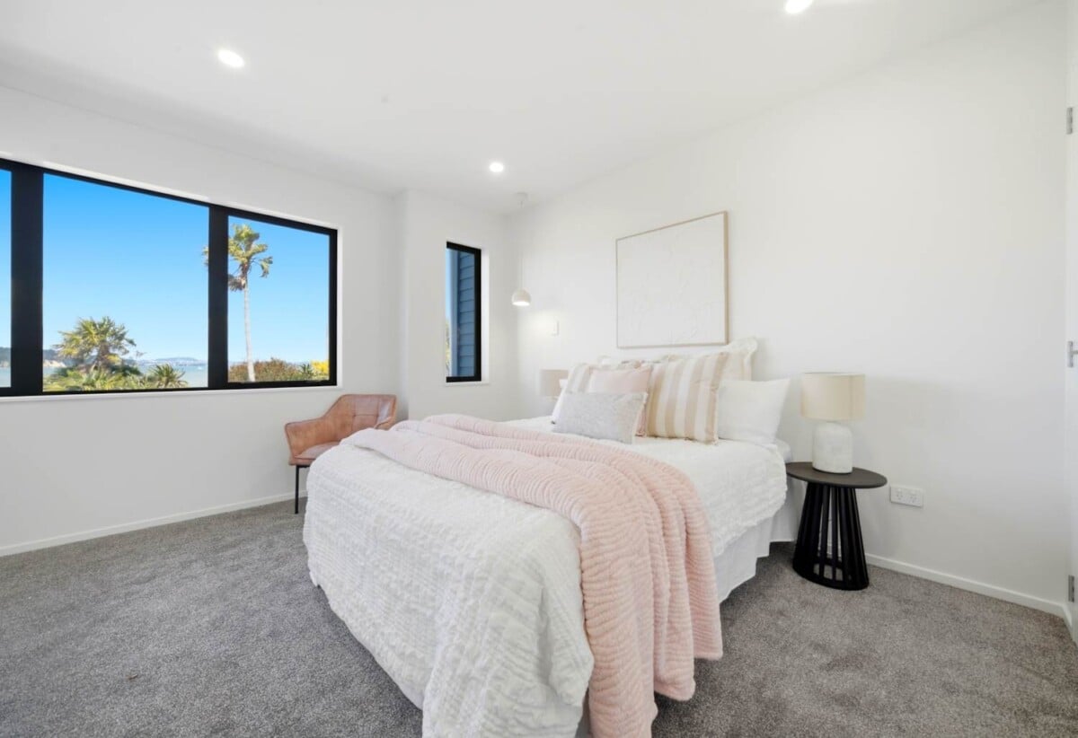 Seaside and Brandnew 4 beds 3.5 baths home with grange and 1 bed granny ground floor, close to schools, shops, motorway access, 0.9 km to Scott Point School, 39 Scott Road, Hobsonville, Auckland