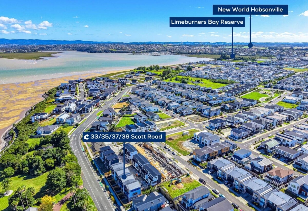 Seaside and Brandnew 4 beds 3.5 baths home with grange and 1 bed granny ground floor, close to schools, shops, motorway access, 0.9 km to Scott Point School, 39 Scott Road, Hobsonville, Auckland
