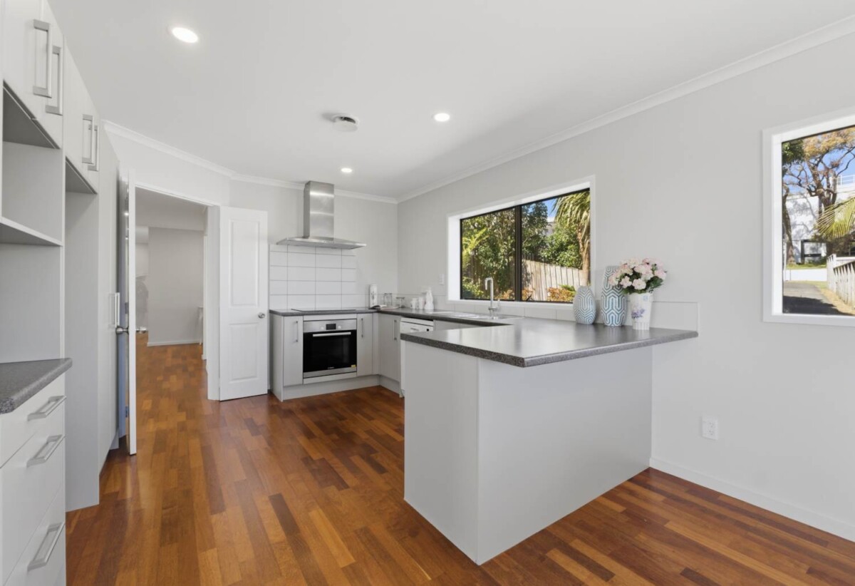 Home and income, Brick and tile 4 beds main house + standalone 2 beds Minor Dwelling on 905m2 section, Recently Refreshed, close to schools, shopping centres, 0.4 km to Howick Primary School and Howick Intermediate, 67 and 67A O’Halloran Road, Howick, Auckland