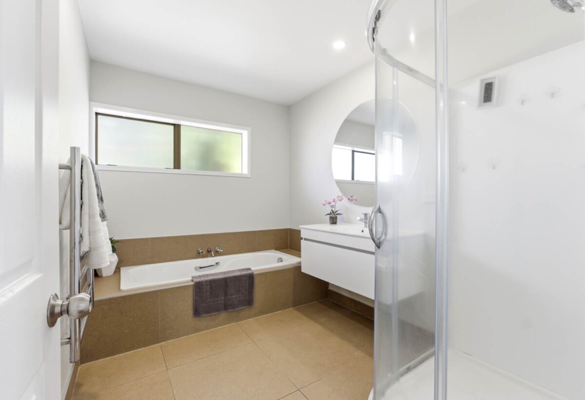 Home and income, Brick and tile 4 beds main house + standalone 2 beds Minor Dwelling on 905m2 section, Recently Refreshed, close to schools, shopping centres, 0.4 km to Howick Primary School and Howick Intermediate, 67 and 67A O’Halloran Road, Howick, Auckland