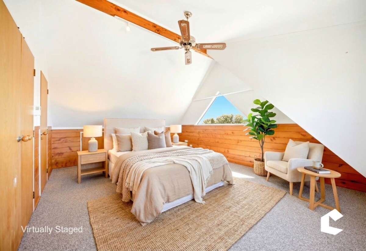 130m2 2 beds 1 bath house with garage, walk to Birkenhead Village cafés, supermarkets, restaurants, gyms, and everyday amenities, school, 0.3km to Birkenhead School, 107A Mokoia Road, Birkenhead, Auckland