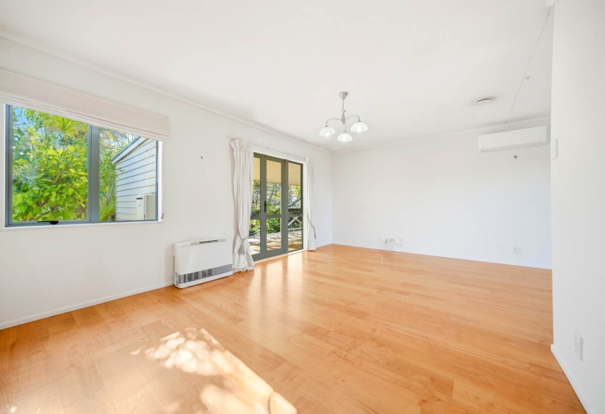 4 beds 2 baths house on 1042m2 section, THAB Zone with Storm Water manhole on site, , close to schools, Albany Mall, 938 East Coast Road, Northcross, Auckland