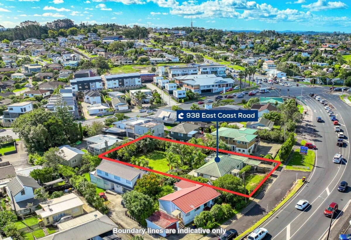4 beds 2 baths house on 1042m2 section, THAB Zone with Storm Water manhole on site, , close to schools, Albany Mall, 938 East Coast Road, Northcross, Auckland