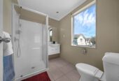 4 beds 2.5 baths house with double garage on 290m2 section, walks to schools, Bruce Pullman Park, Takanini Shopping Centre, with supermarkets, cafés, and all essentials, 17 Marengo Parkway, Takanini, Auckland