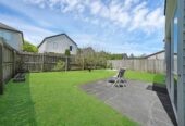 4 beds 2.5 baths house with double garage on 290m2 section, walks to schools, Bruce Pullman Park, Takanini Shopping Centre, with supermarkets, cafés, and all essentials, 17 Marengo Parkway, Takanini, Auckland